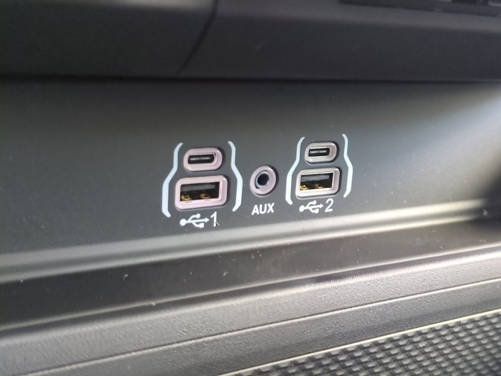Thumbnail: 2026 RAM 1500 - 33