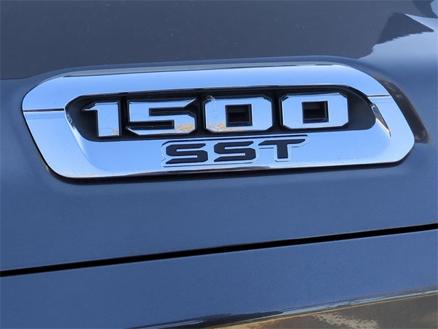 2025 RAM 1500 Big Horn 24