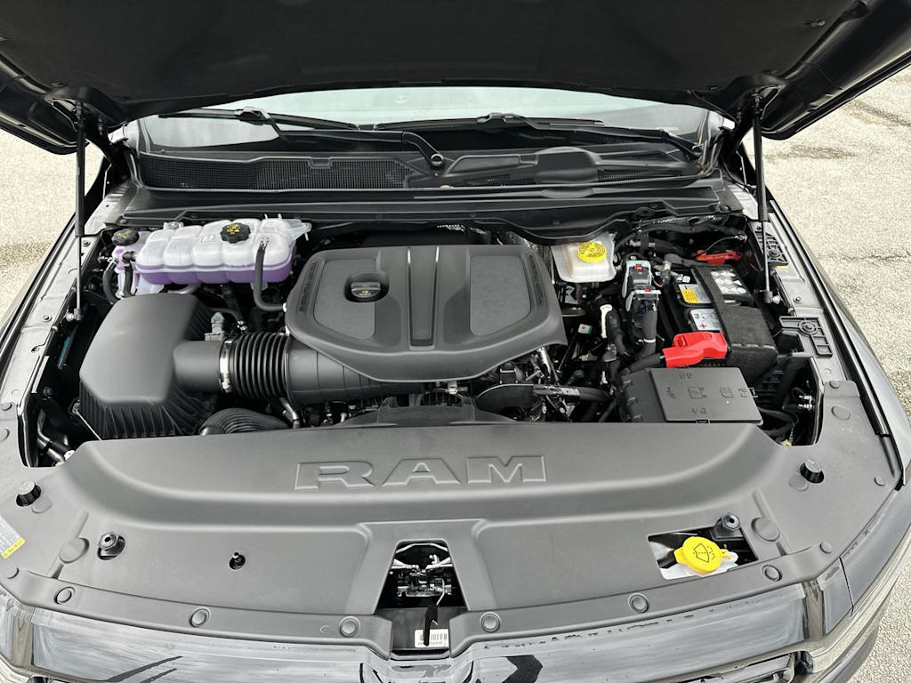 Thumbnail: 2026 RAM 1500 - 9