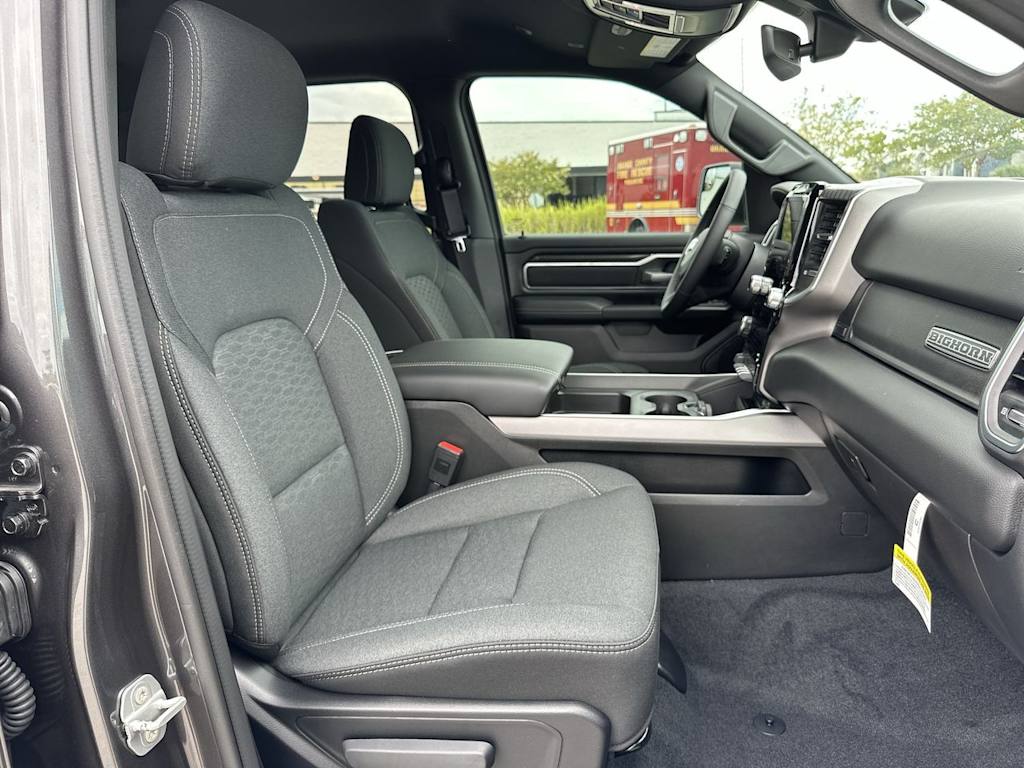 Thumbnail: 2026 RAM 1500 - 27