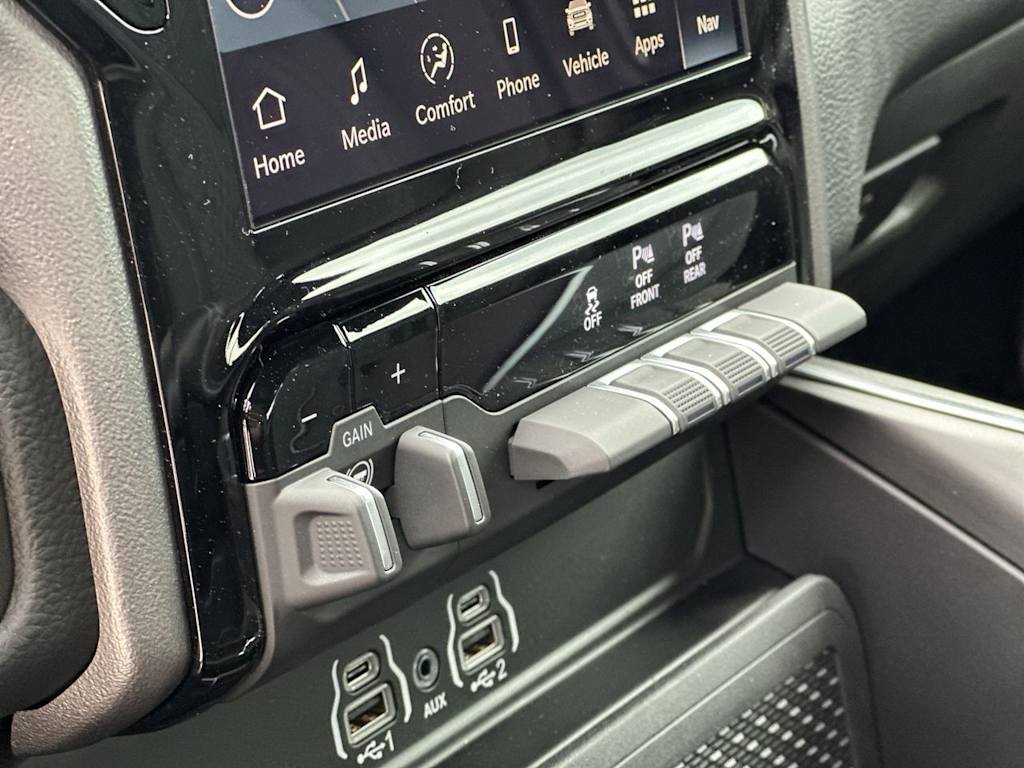 Thumbnail: 2026 RAM 1500 - 23