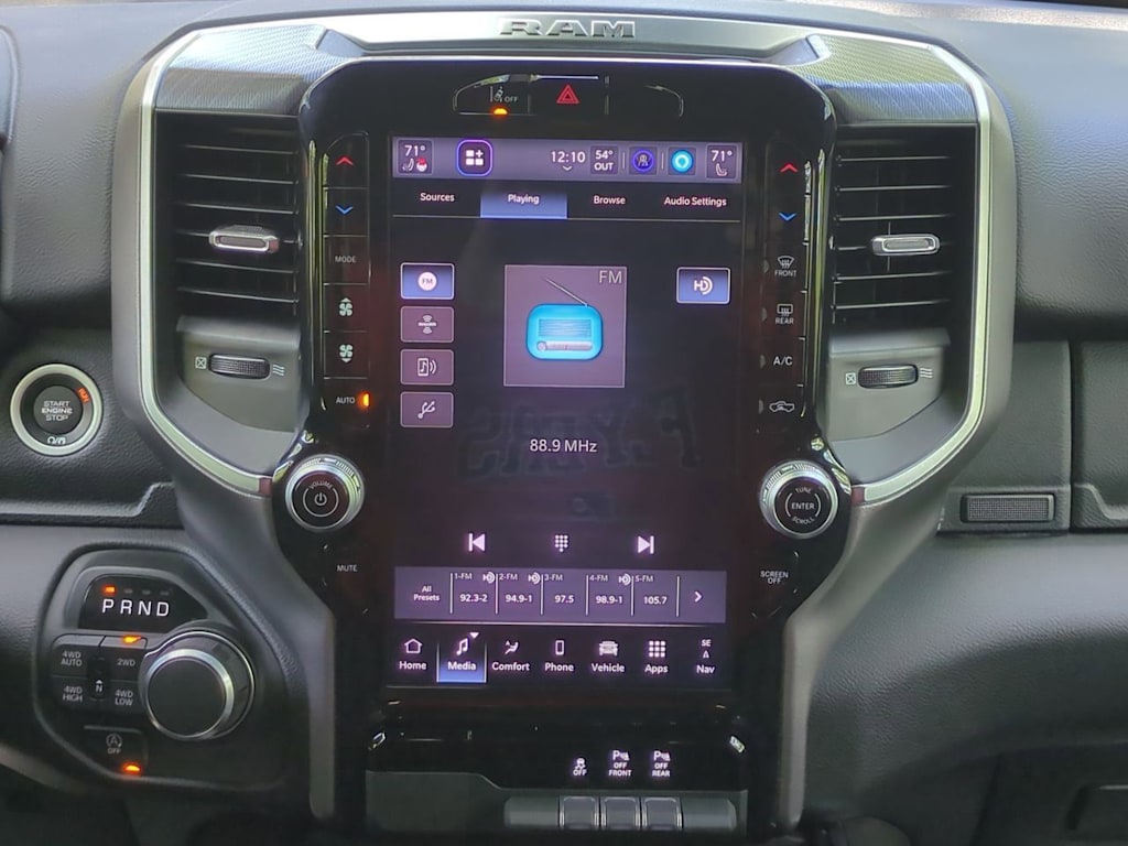 Thumbnail: 2026 RAM 1500 - 15