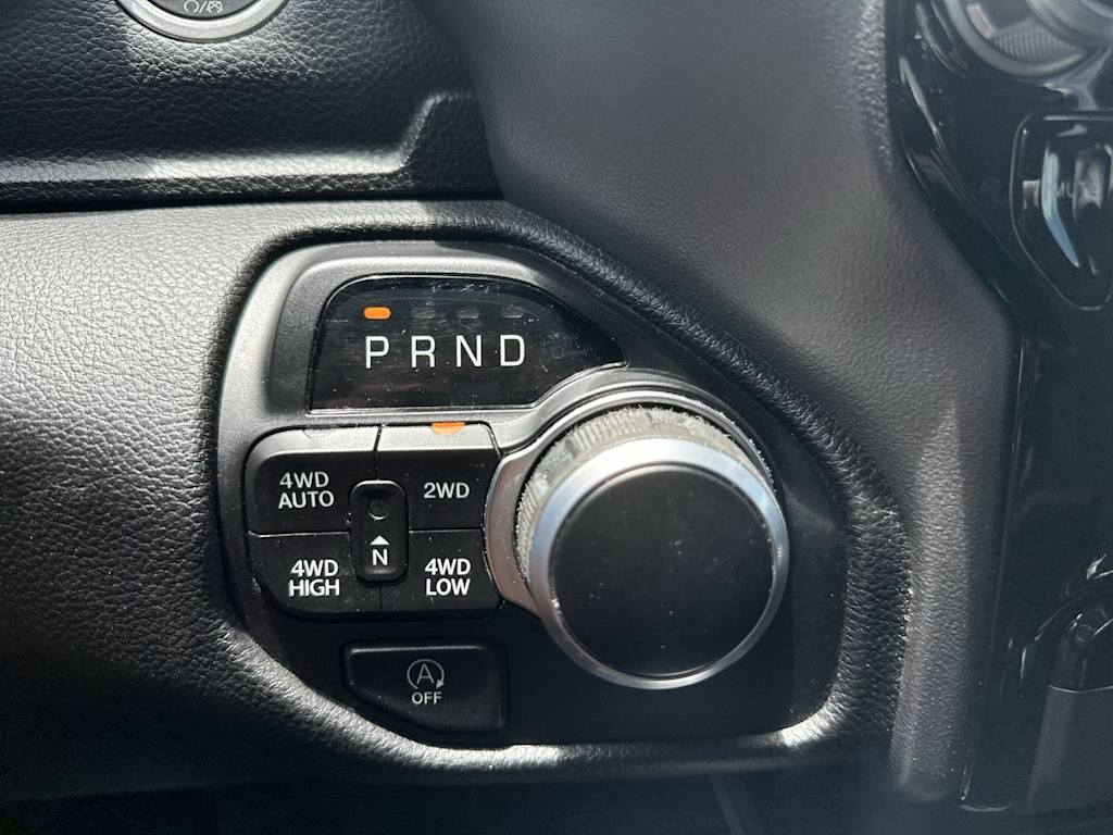 Thumbnail: 2023 RAM 1500 - 32