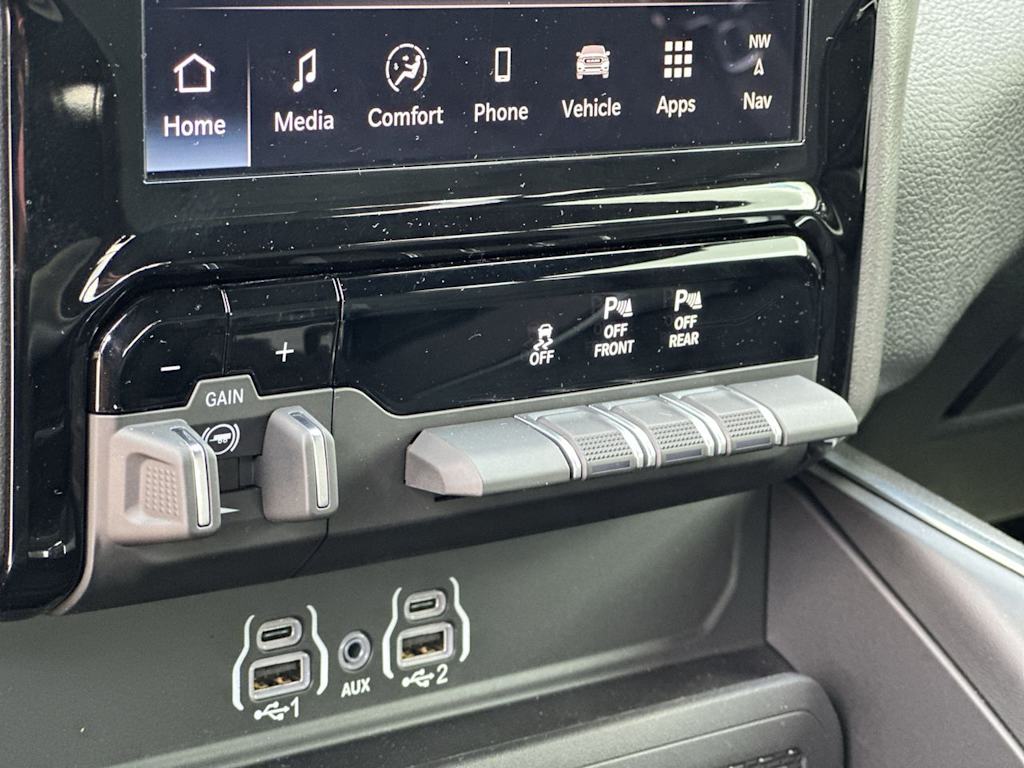 Thumbnail: 2026 RAM 1500 - 24