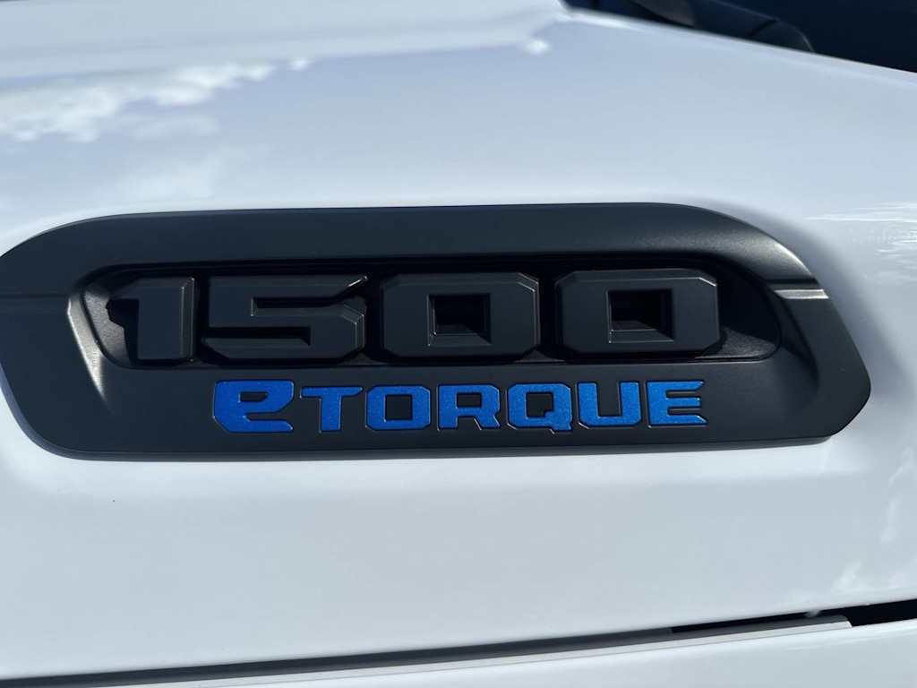Thumbnail: 2026 RAM 1500 - 6