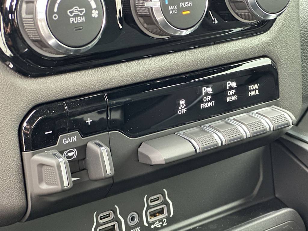 Thumbnail: 2026 RAM 1500 - 23