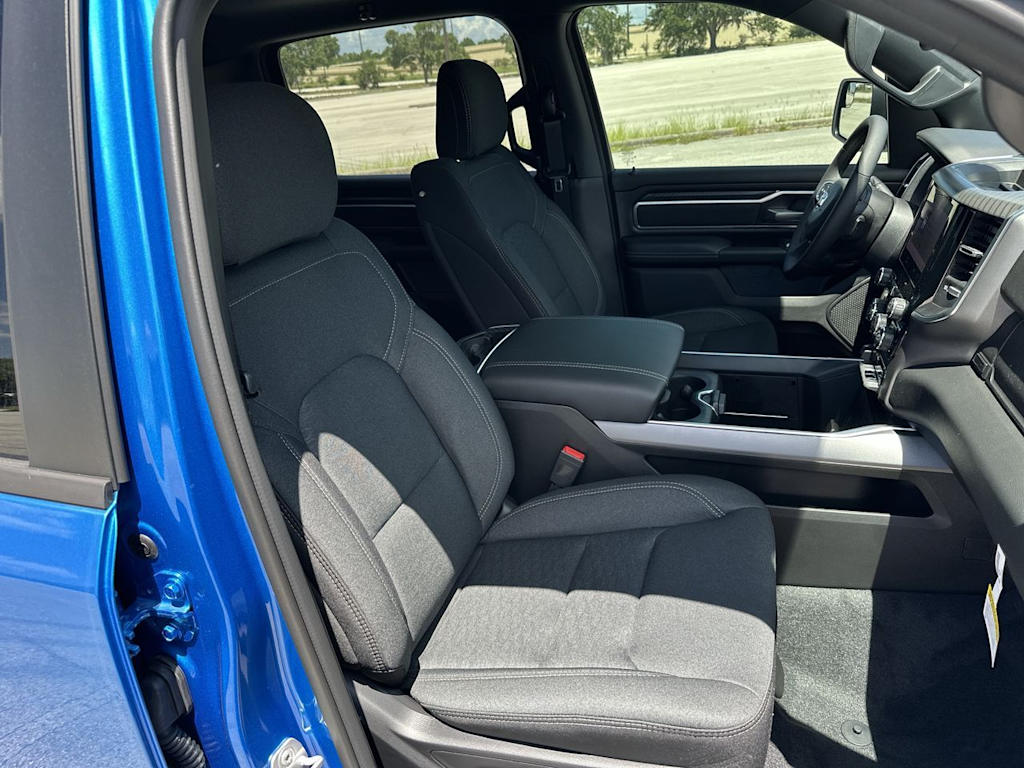 Thumbnail: 2026 RAM 1500 - 28