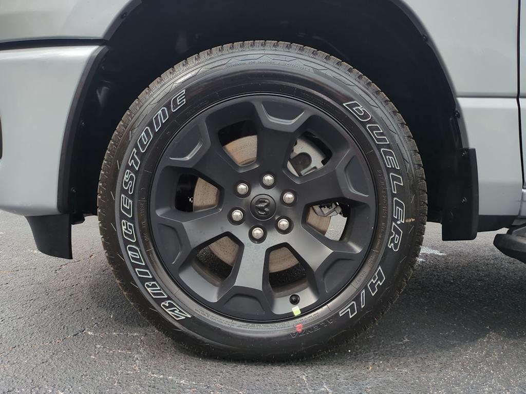 Thumbnail: 2026 RAM 1500 - 8