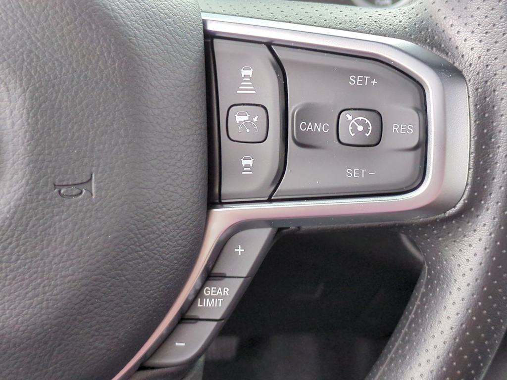 Thumbnail: 2026 RAM 1500 - 28