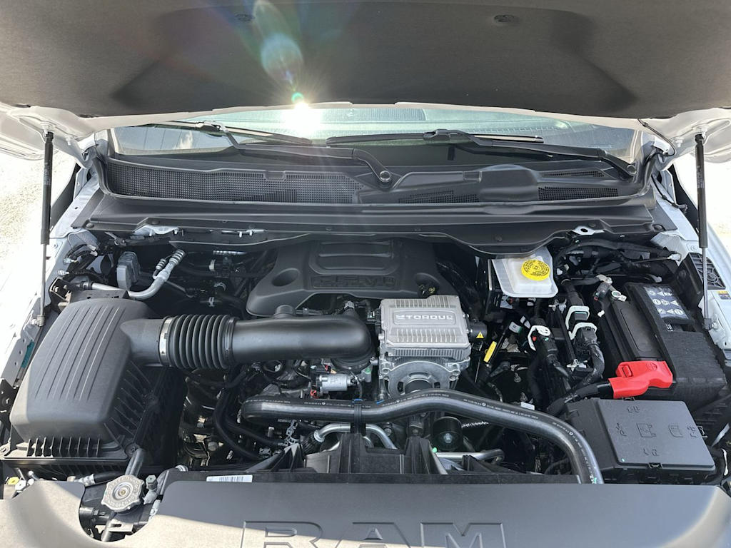 Thumbnail: 2026 RAM 1500 - 9