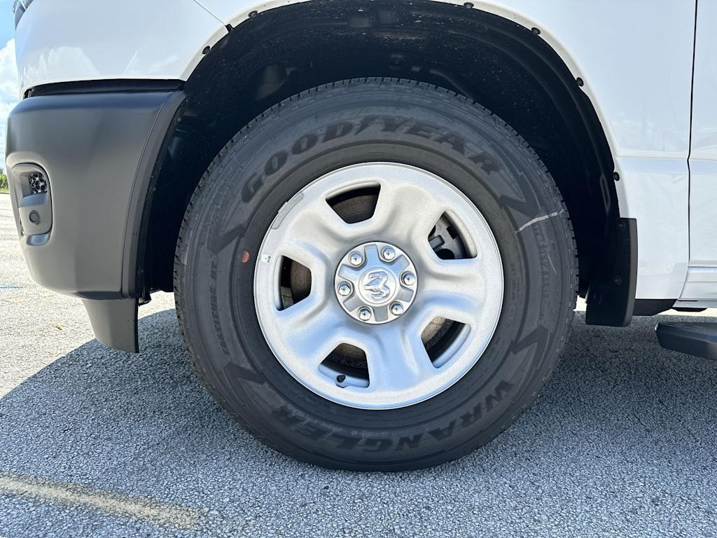 Thumbnail: 2026 RAM 1500 - 8