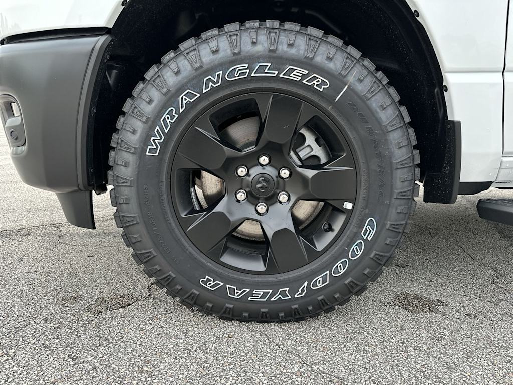 Thumbnail: 2026 RAM 1500 - 8