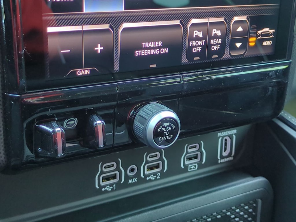 Thumbnail: 2026 RAM 1500 - 25