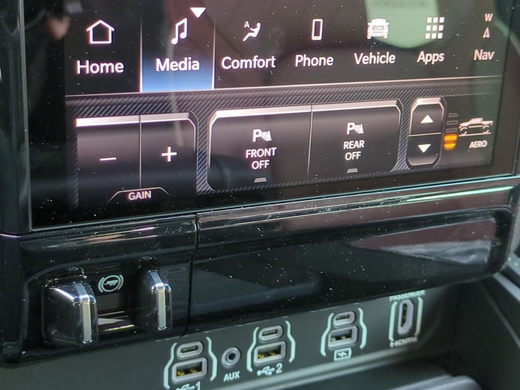 Thumbnail: 2026 RAM 1500 - 24