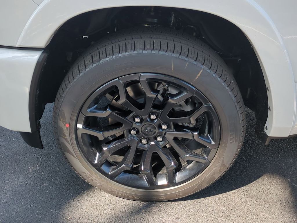 2025 RAM 1500 Limited 8
