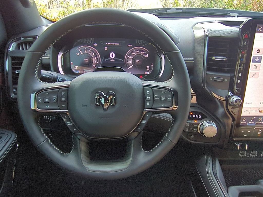 2025 RAM 1500 Limited 14