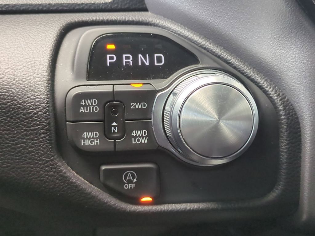 Thumbnail: 2025 RAM 1500 - 35