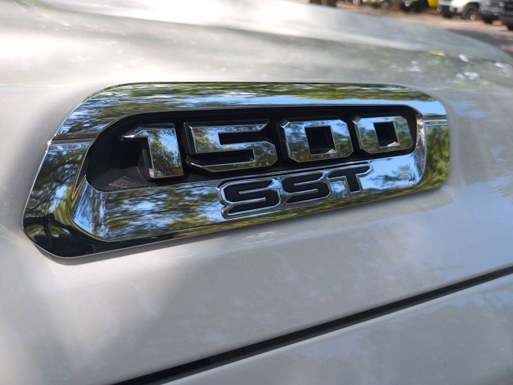 Thumbnail: 2025 RAM 1500 - 7