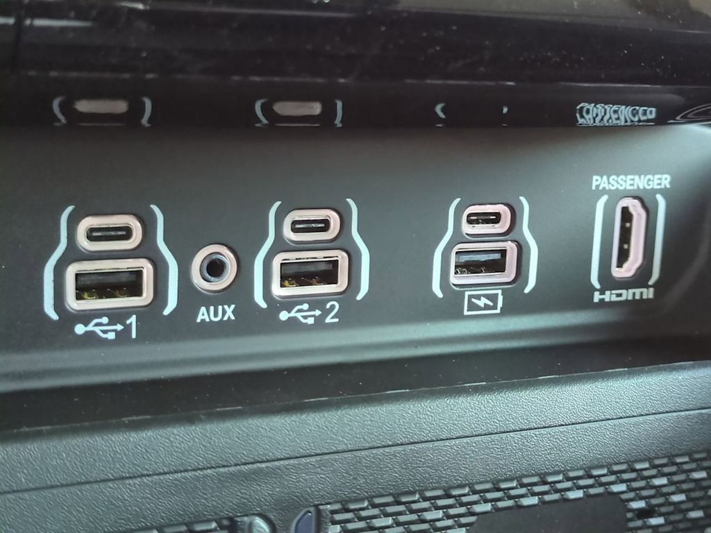 Thumbnail: 2026 RAM 1500 - 33