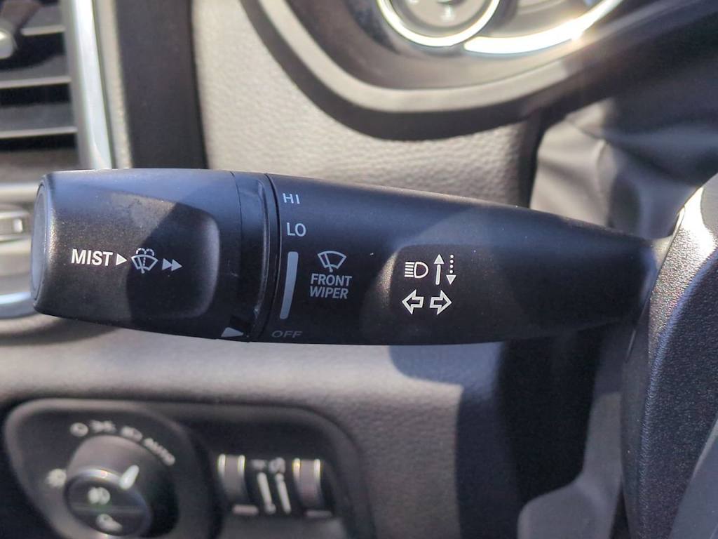 Thumbnail: 2025 RAM 1500 - 30