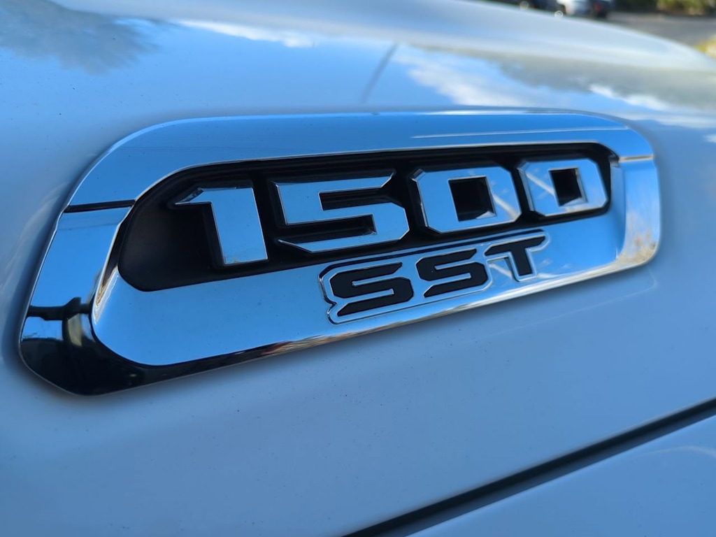 Thumbnail: 2025 RAM 1500 - 24