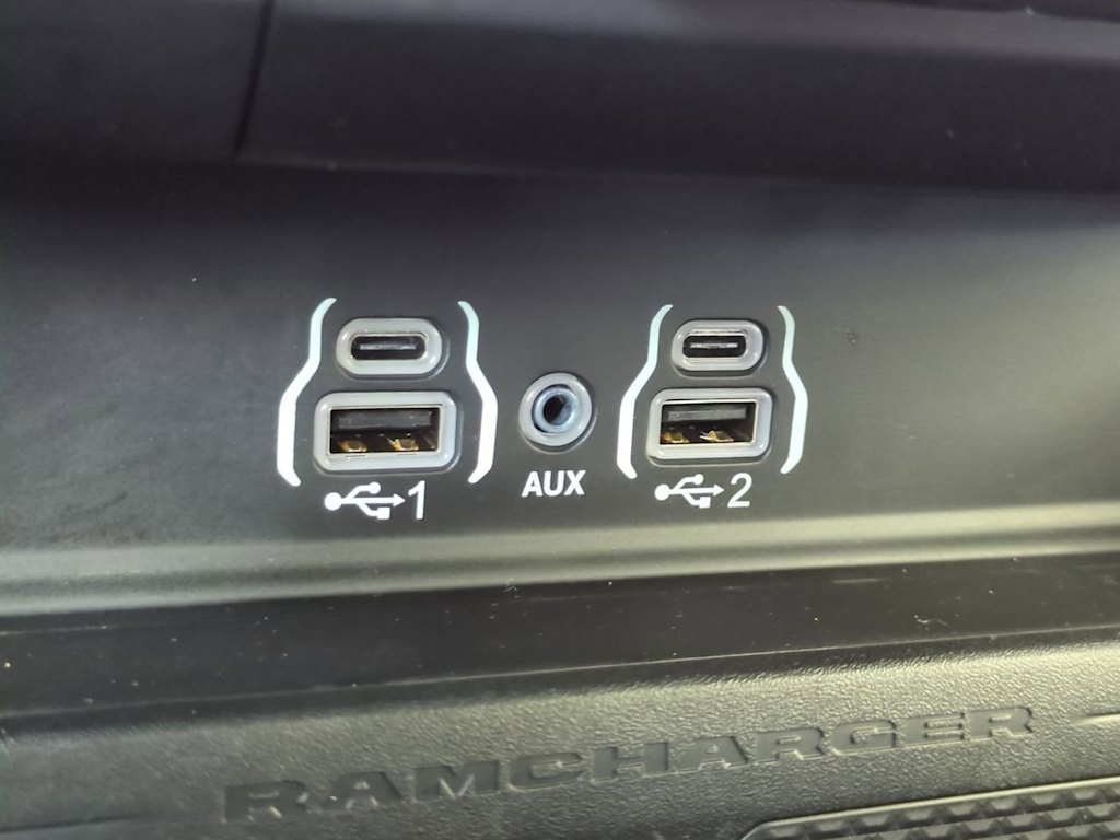 Thumbnail: 2025 RAM 1500 - 33