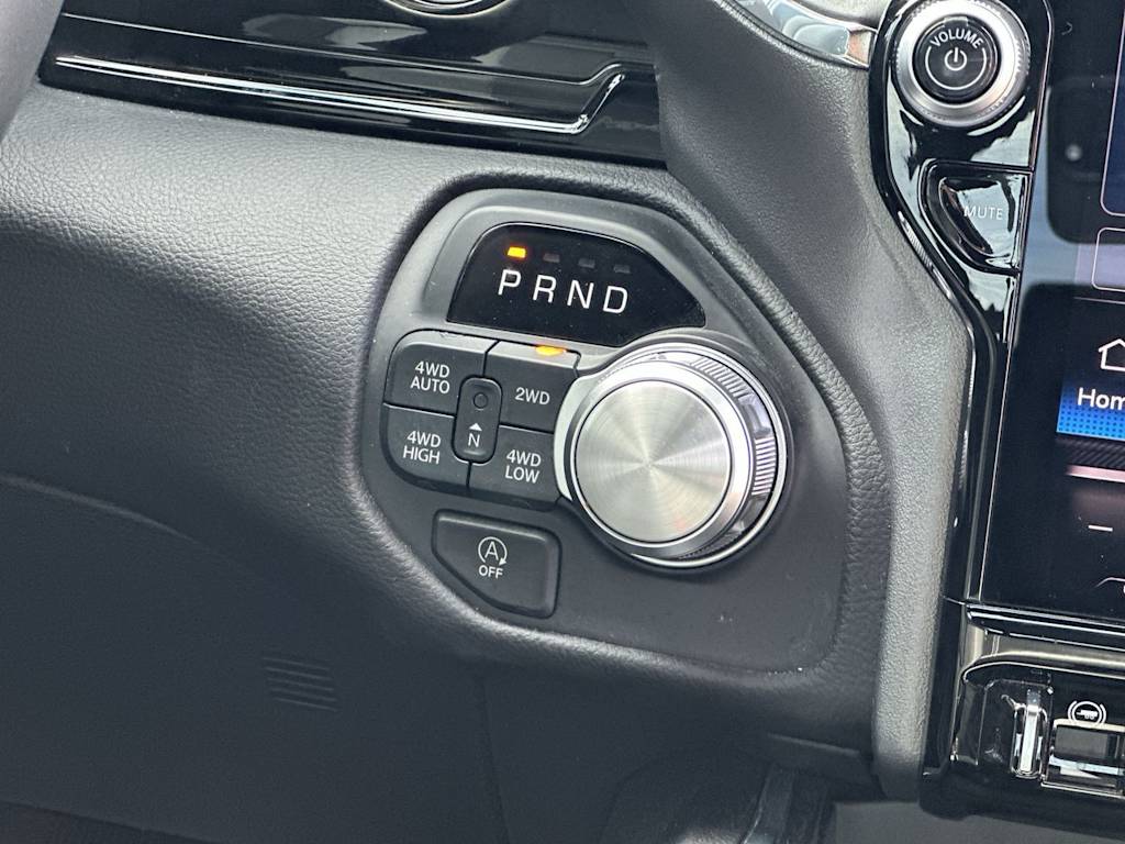 Thumbnail: 2025 RAM 1500 - 31