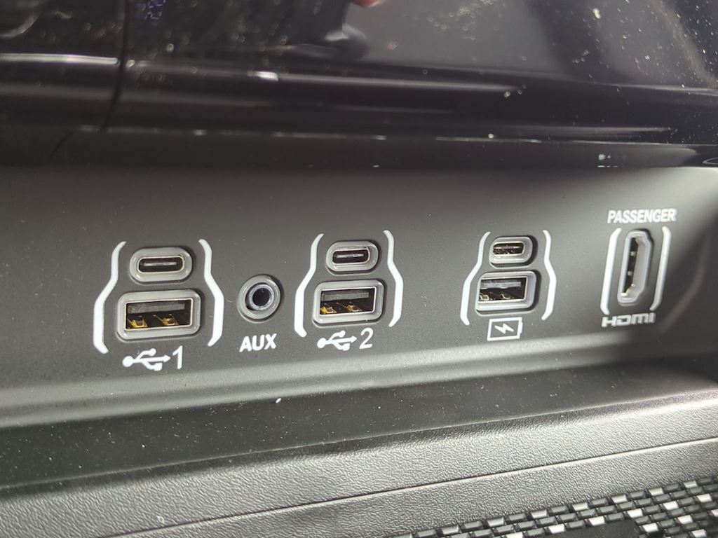 Thumbnail: 2026 RAM 1500 - 35