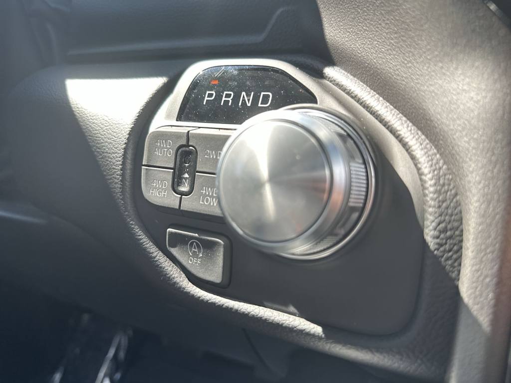 Thumbnail: 2026 RAM 1500 - 33