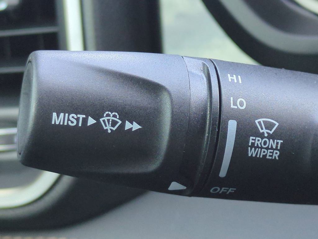 Thumbnail: 2026 RAM 1500 - 17