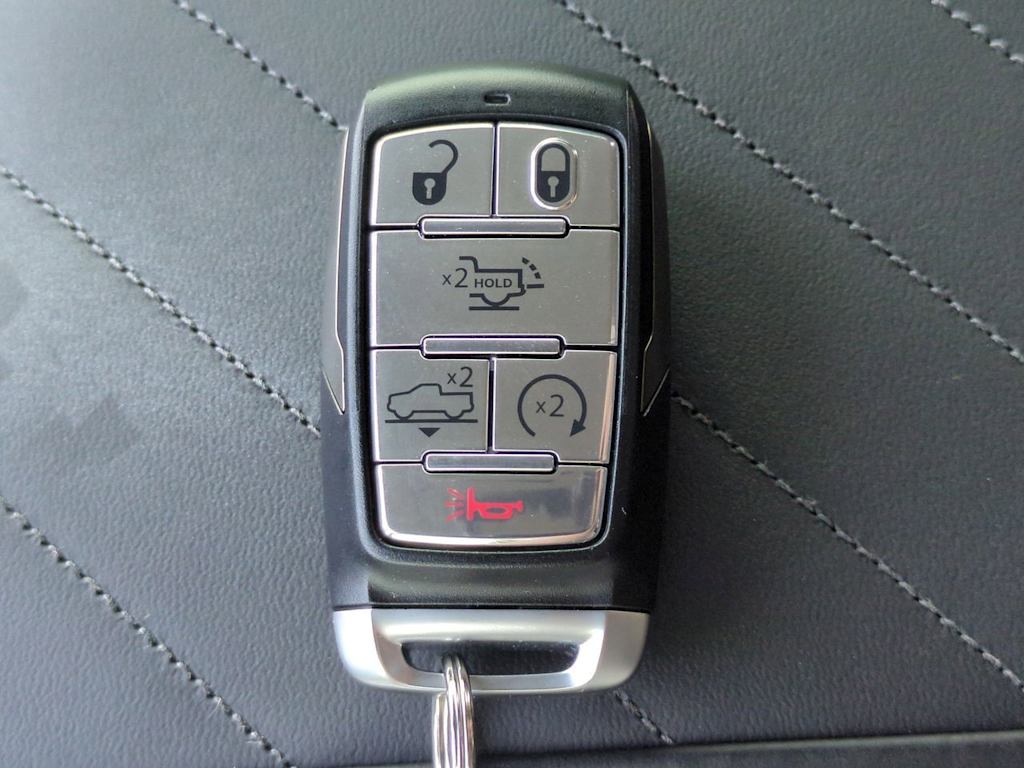 Thumbnail: 2026 RAM 1500 - 18