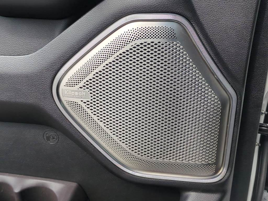 Thumbnail: 2026 RAM 1500 - 33