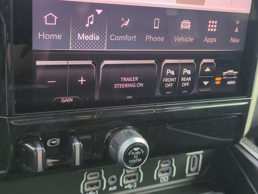 Thumbnail: 2026 RAM 1500 - 26