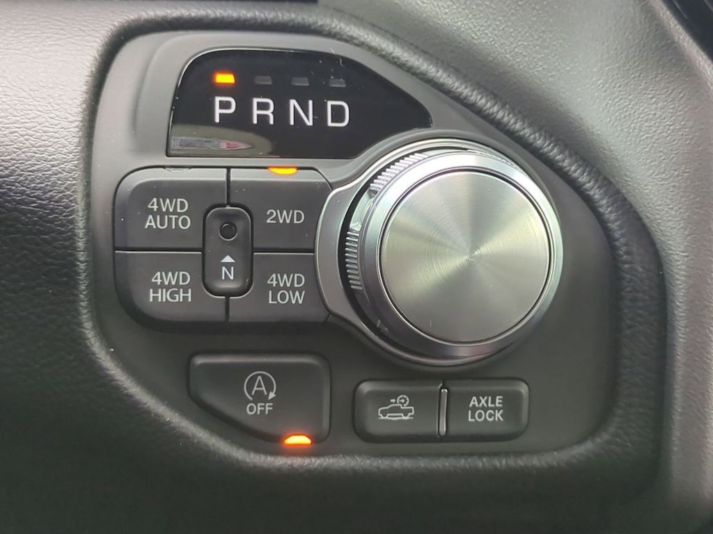 Thumbnail: 2026 RAM 1500 - 33