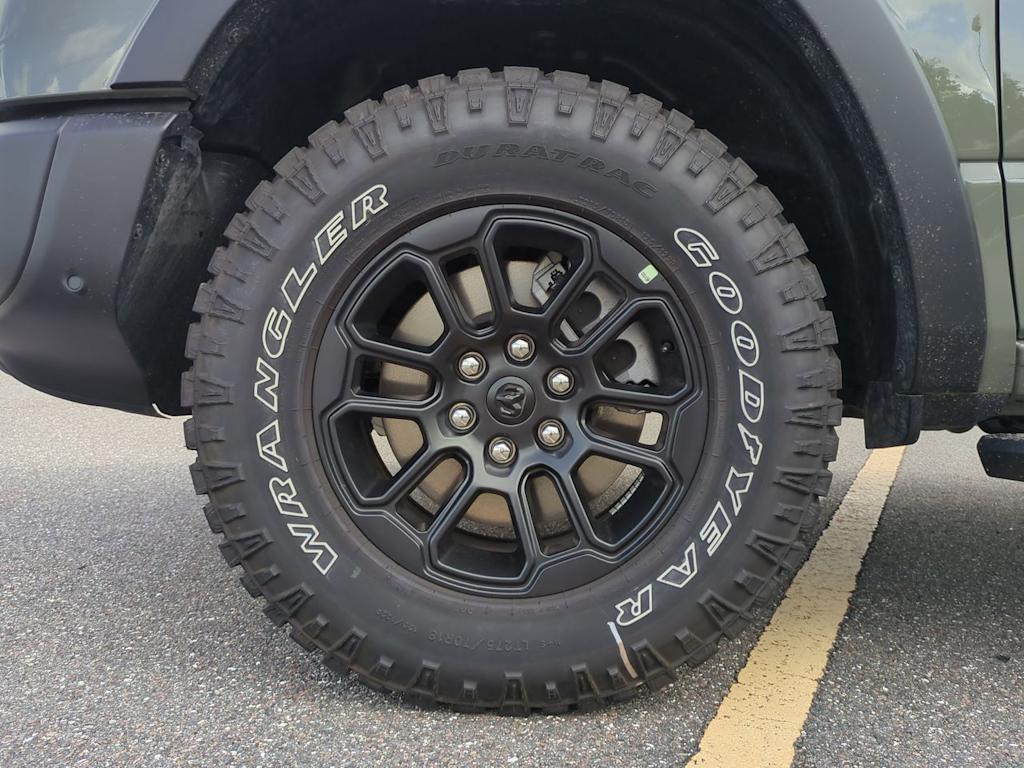 Thumbnail: 2026 RAM 1500 - 8