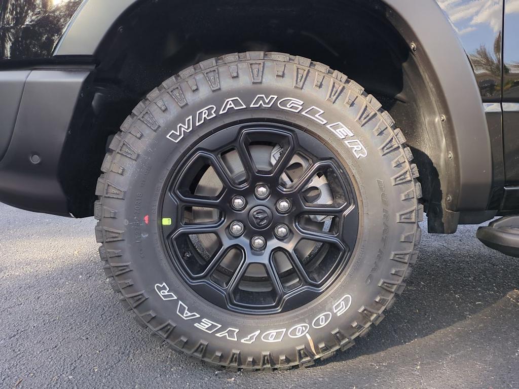 Thumbnail: 2026 RAM 1500 - 8