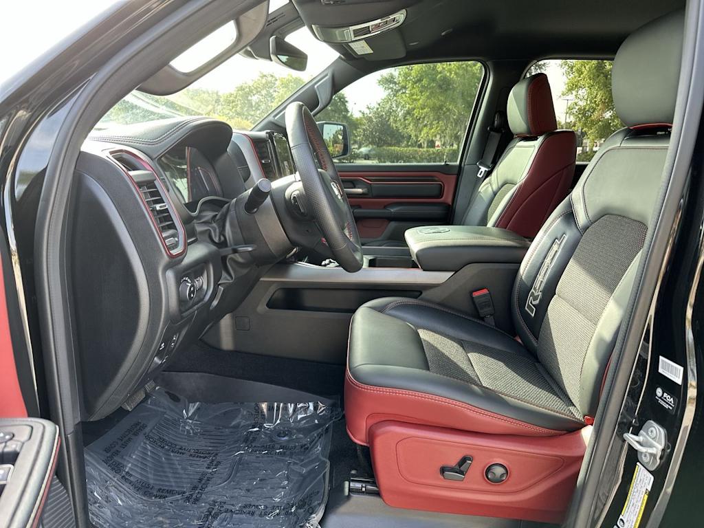 Thumbnail: 2025 RAM 1500 - 8