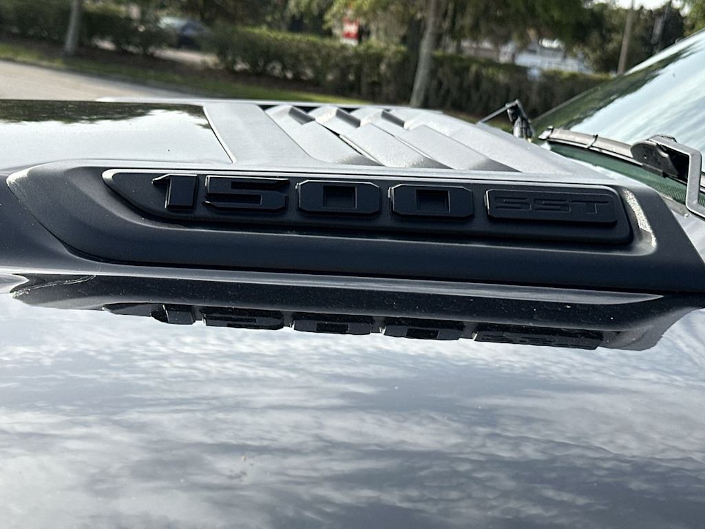 Thumbnail: 2025 RAM 1500 - 6