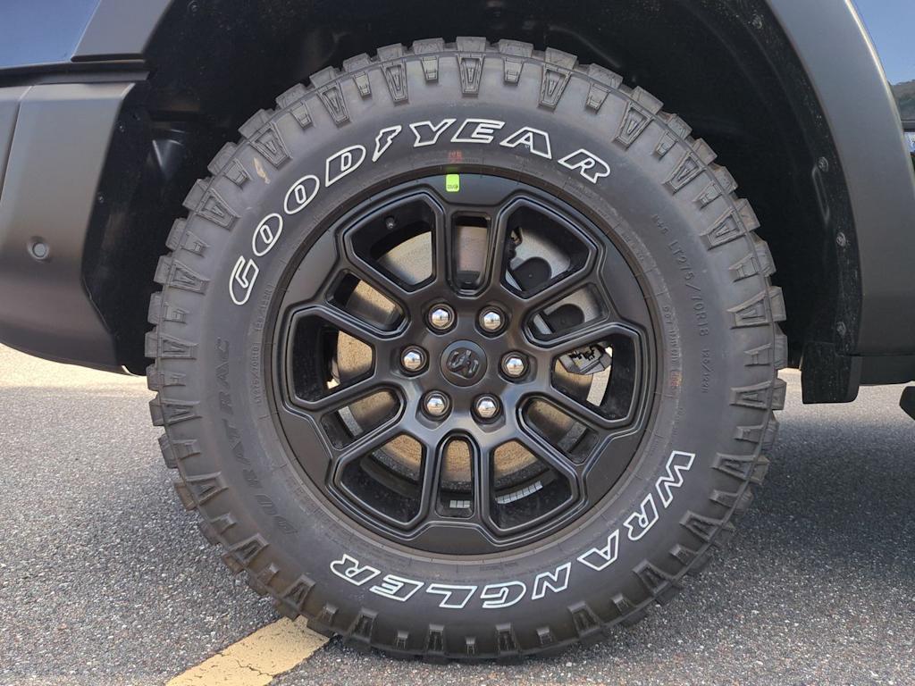 Thumbnail: 2026 RAM 1500 - 8