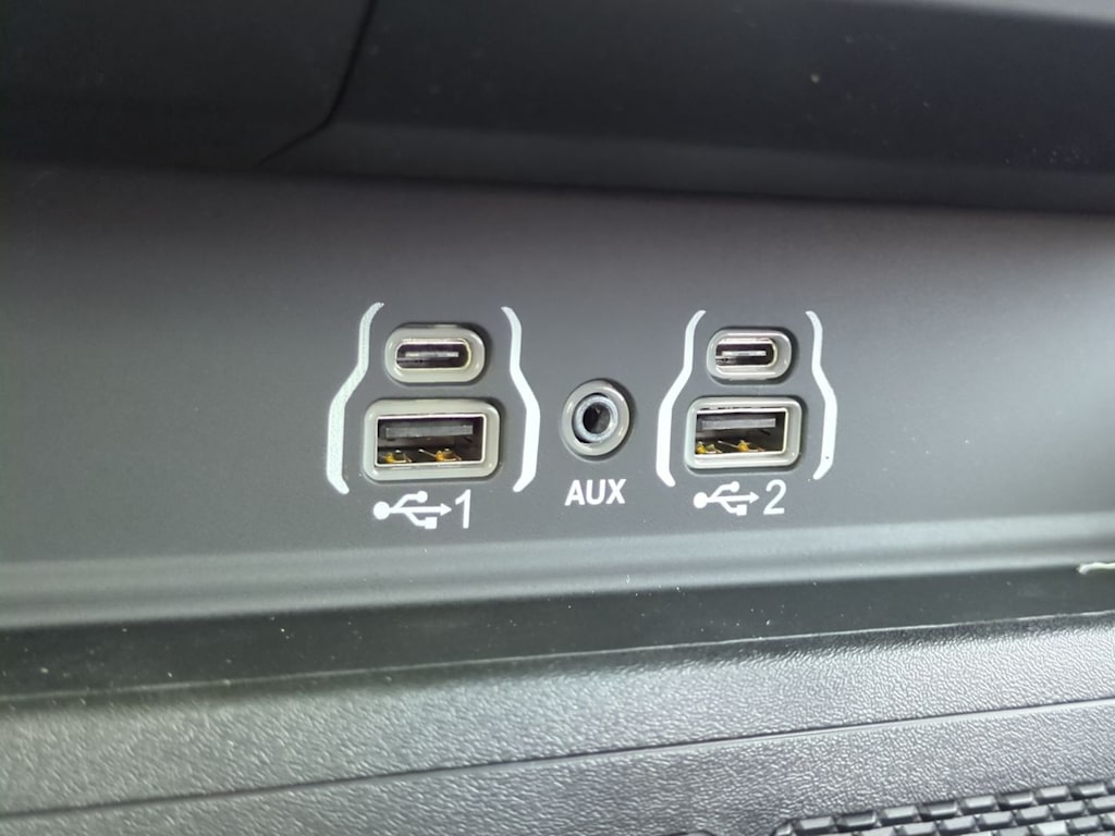 Thumbnail: 2026 RAM 1500 - 32