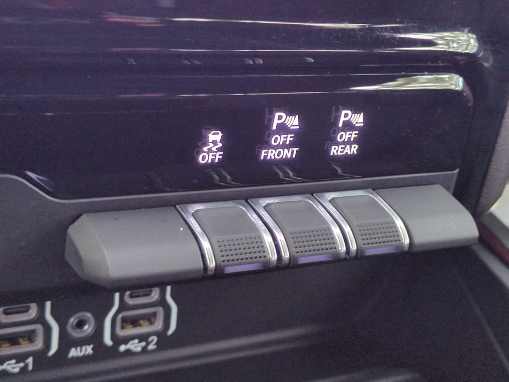 Thumbnail: 2026 RAM 1500 - 25