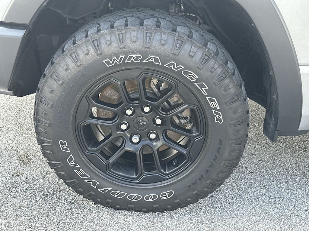 Thumbnail: 2025 RAM 1500 - 8