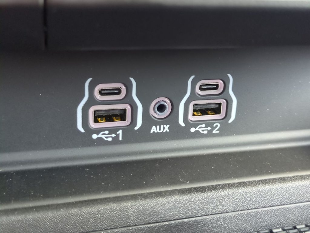 Thumbnail: 2026 RAM 1500 - 35