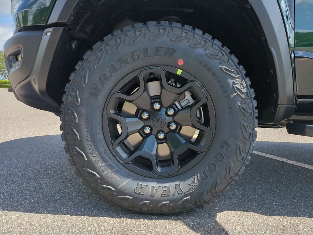 Thumbnail: 2026 RAM 1500 - 8