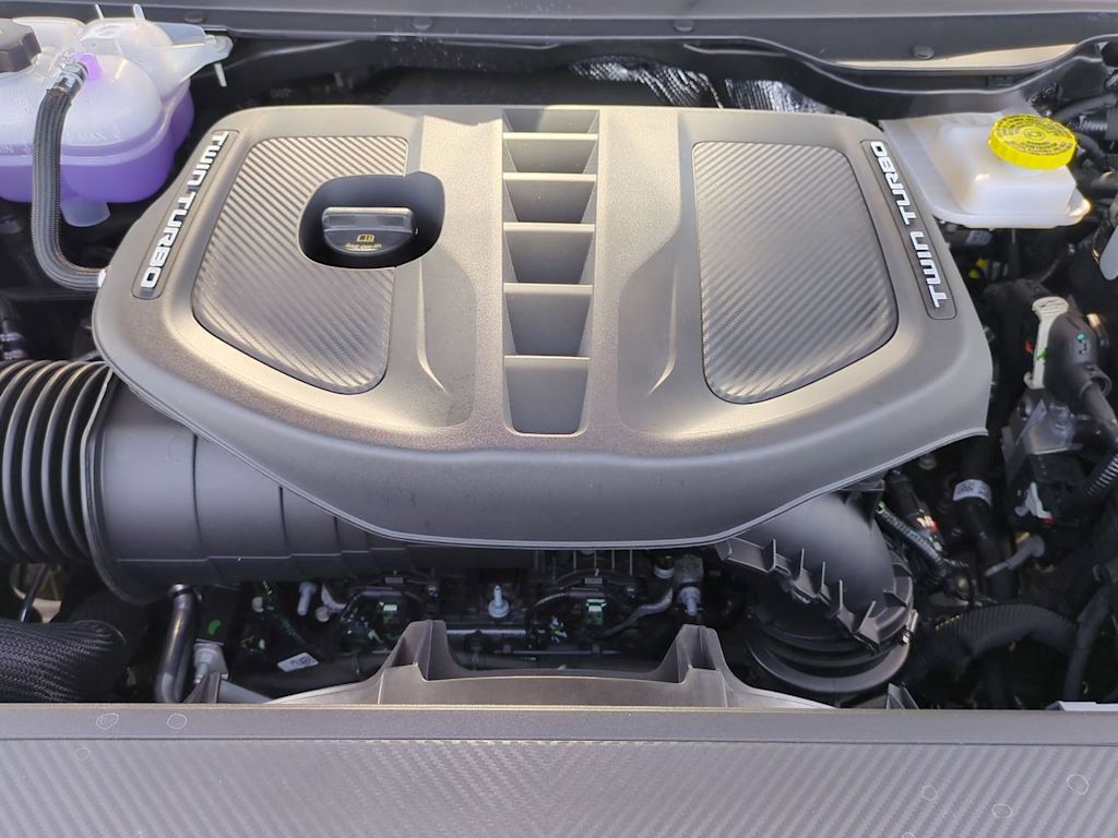 Thumbnail: 2026 RAM 1500 - 9