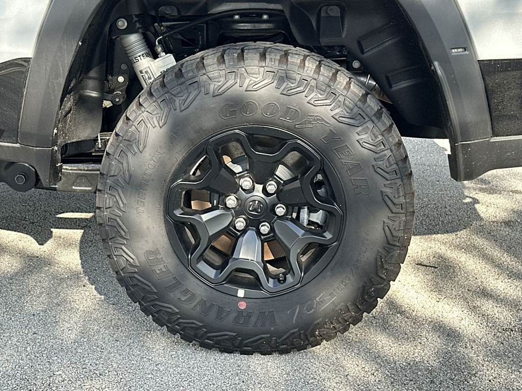 Thumbnail: 2026 RAM 1500 - 8