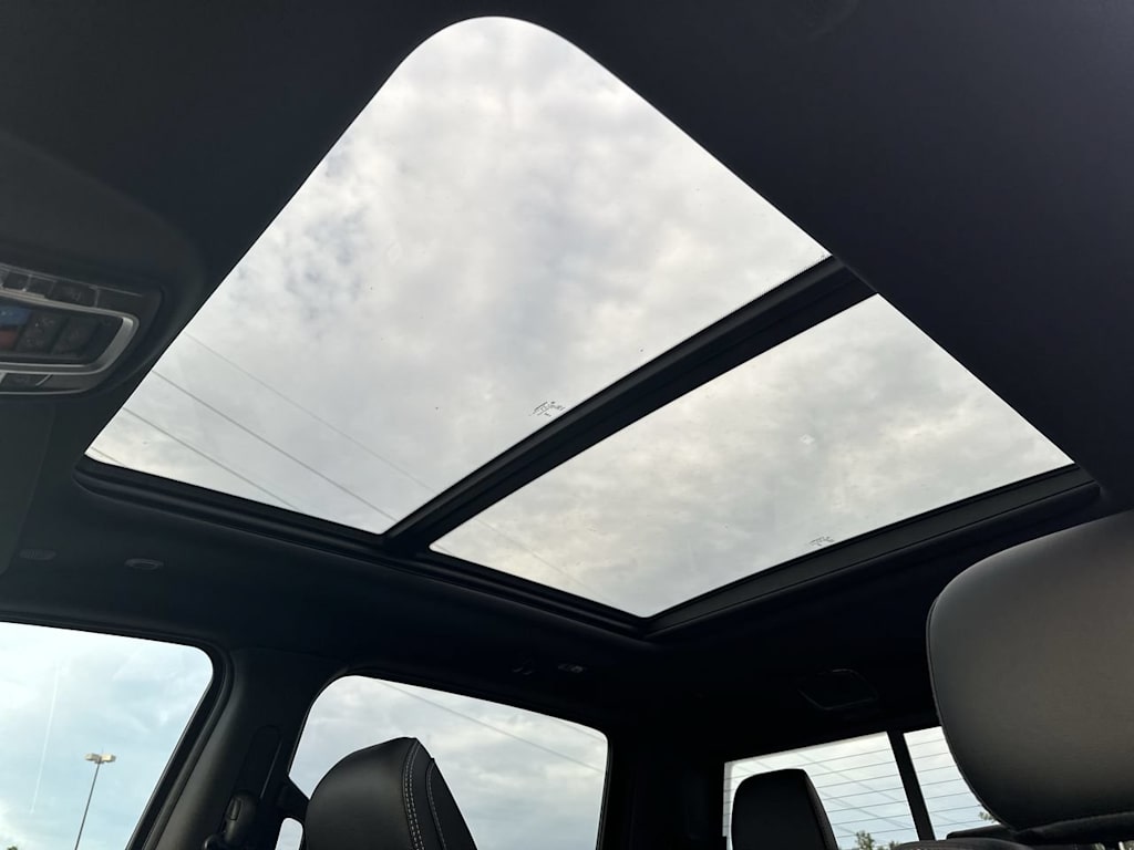 Thumbnail: 2026 RAM 1500 - 25