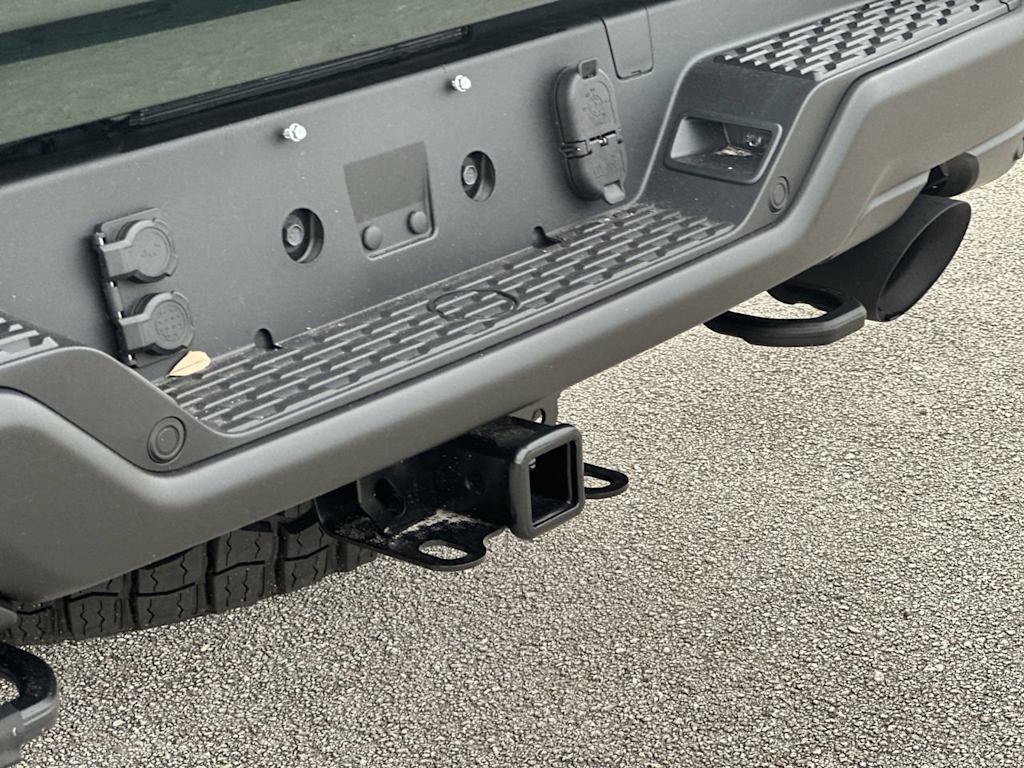 Thumbnail: 2026 RAM 1500 - 33