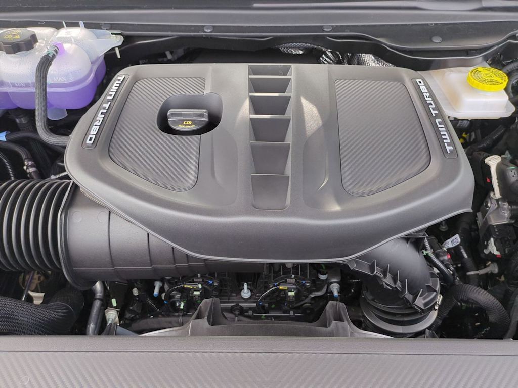 Thumbnail: 2026 RAM 1500 - 9