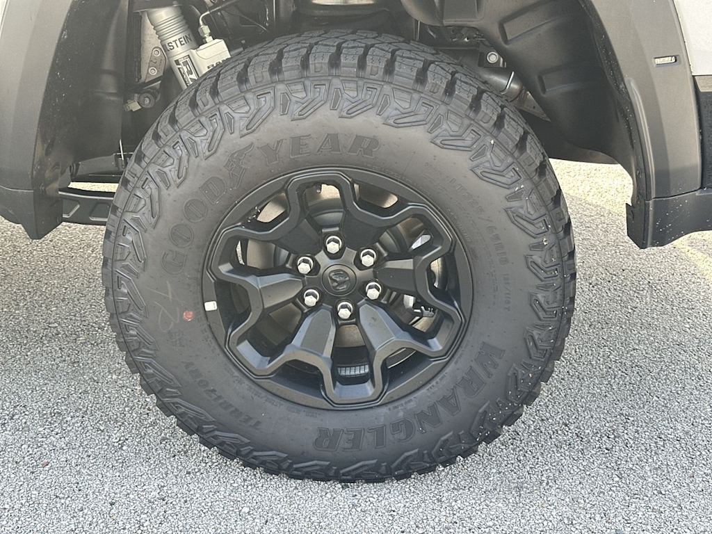 Thumbnail: 2026 RAM 1500 - 8